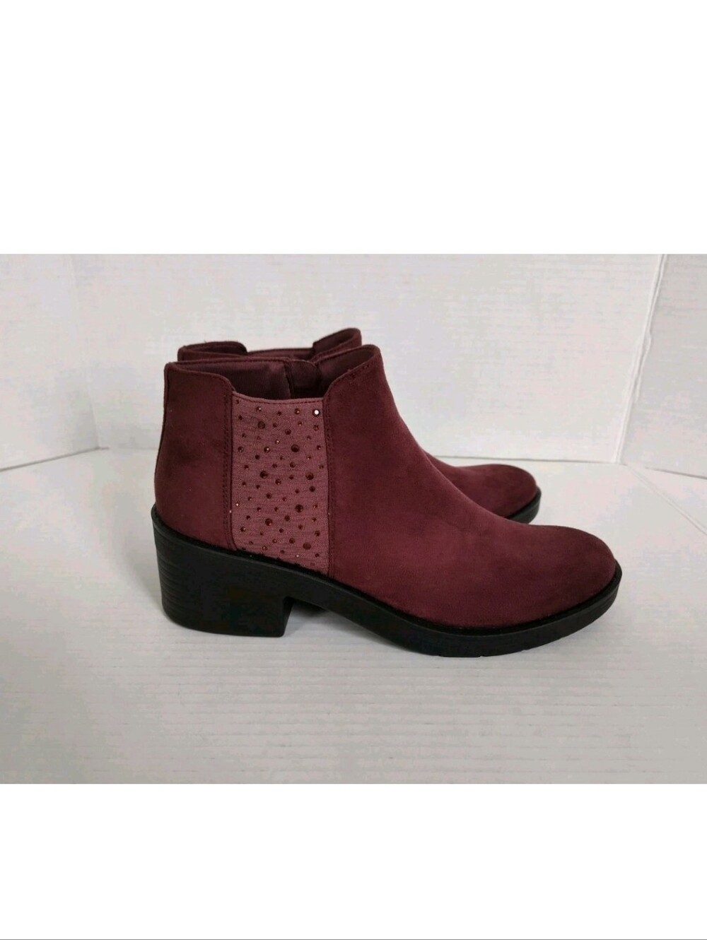 Bzees Ankle Boots Size 7 Wine Booties Machine Washable Side Zip